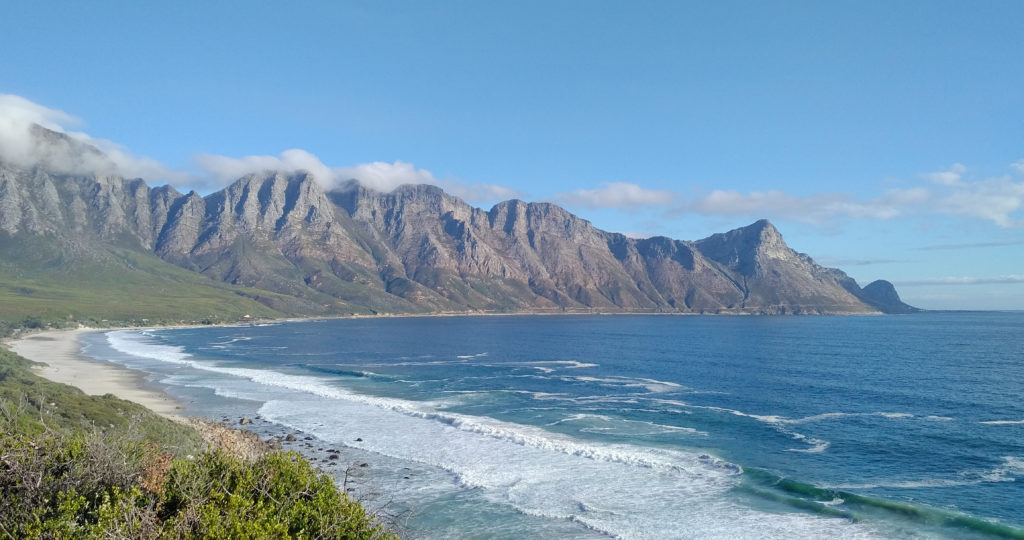 The view from the shark lookout all the way to Hangklip.